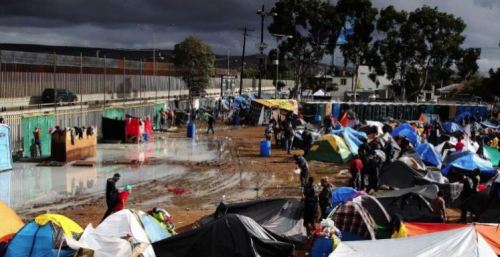 Migrants Along Border Wall_Tijuana