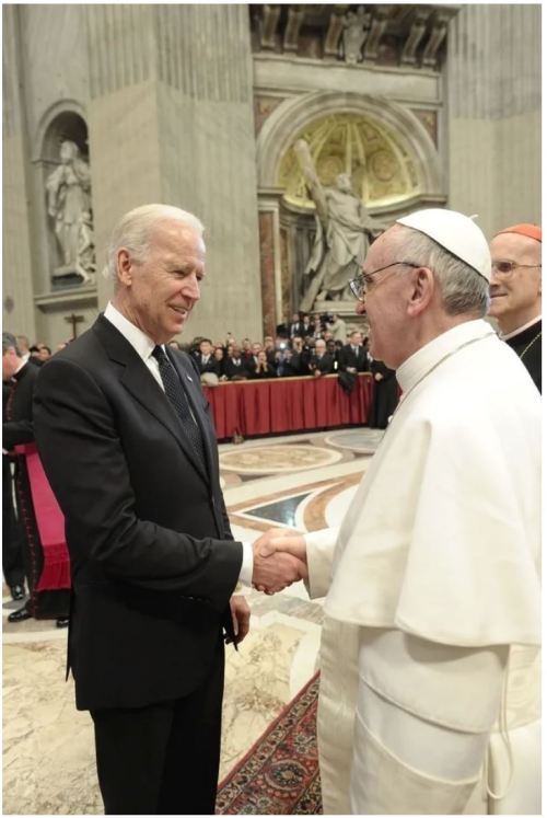 Biden_Francis_Osservatore Romano_Reuters_2014
