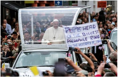 Pope in Rome_Pedo